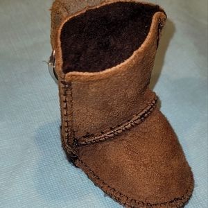 UGG boot keychain